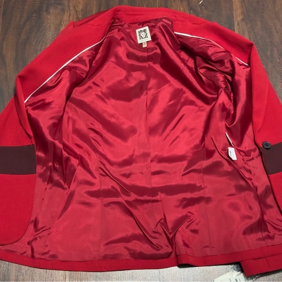 Anne Klein Red Blazer Notched Lapels Fitted Silhouette contrasting waist band 12 - Picture 10 of 16